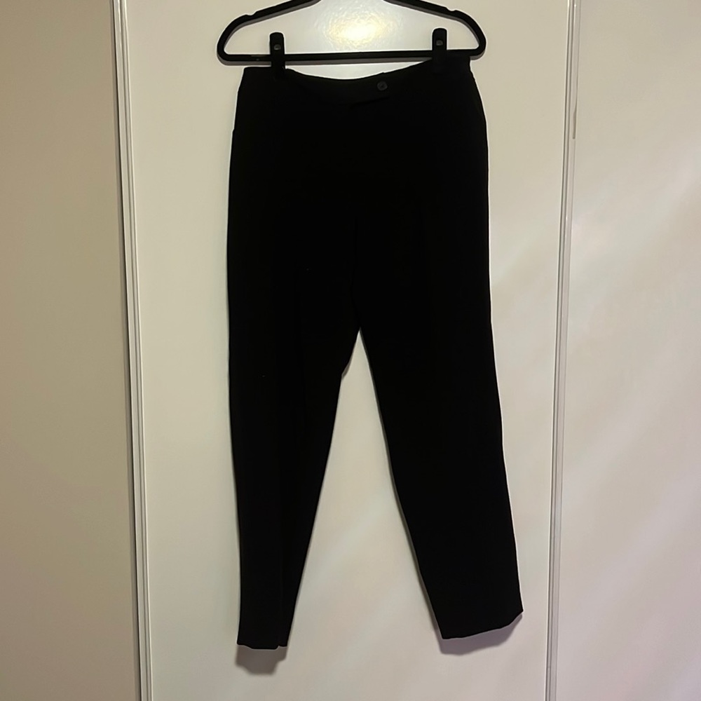 Jones New York size 6 black pants